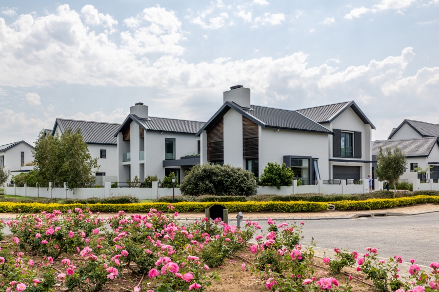 5 Bedroom Property for Sale in Val De Vie Estate Western Cape